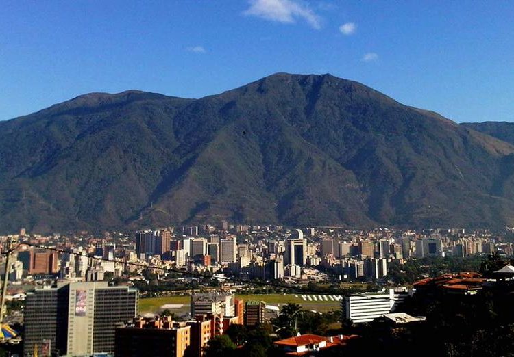 Medidas para minimizar el riesgo al subir a la montaña