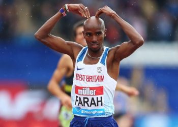 Relajado, británico Mo Farah se despidió con triunfo ante su público