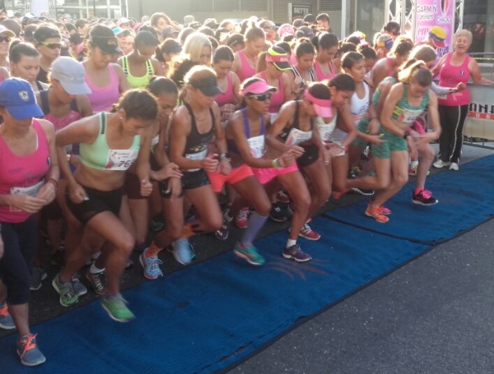 Color rosa tomó Caracas en 5K Solo Chicas