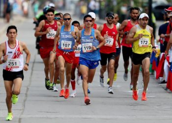 Colombiano Suárez y peruana Tejeda oro en media maratón de Bolivarianos