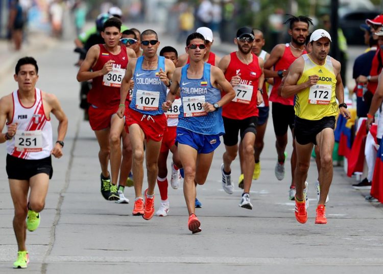 Colombiano Suárez y peruana Tejeda oro en media maratón de Bolivarianos