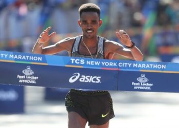 Eritreo Ghebreslassie buscará reeditar en maratón de NY triunfo de 2016