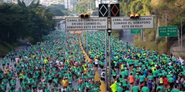Unos 15 mil corredores estarán este domingo en los 10K de Caracas Rock (ARCHIVO)