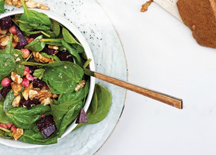 Espinacas, un vegetal clave en la ingesta de un corredor