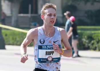 Rupp: Fue una batalla durísima vencer al keniata Lemma en maratón de Praga