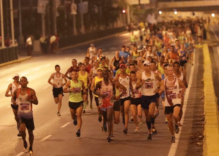 La alimentación es muy diferente para unos 5K que para un maratón/ARCHIVO