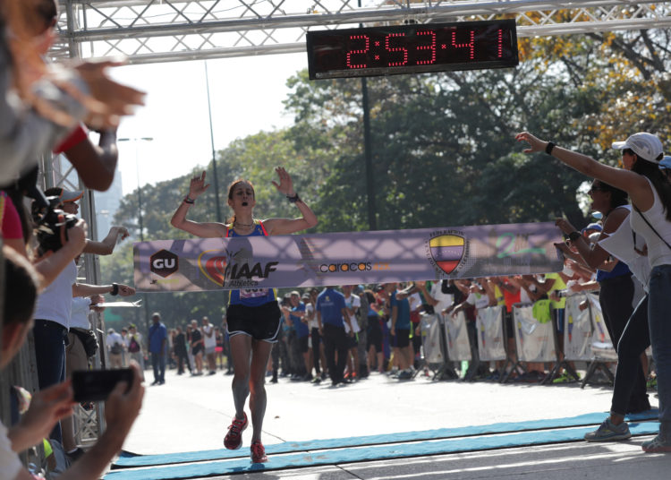 Arelys "Arepita" Rodríguez ganó la primera edición del maratón Caracas 42K/Cortesía Ultimas Noticias