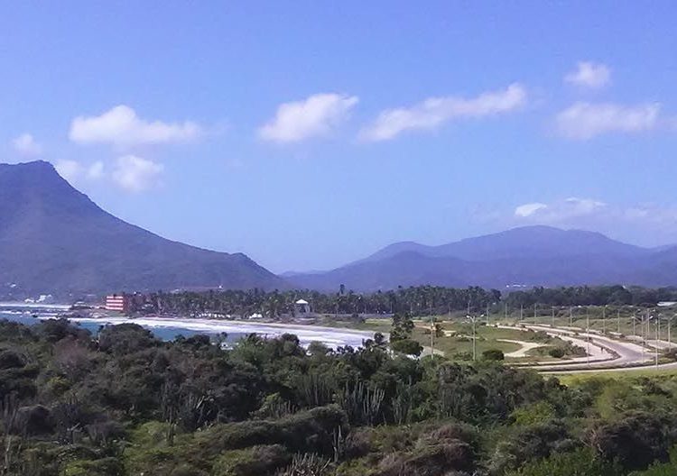 La carrera de 62 K saldrá a las 3:00 am del sábado desde Bella Lora, Playa Parguito; los 35K a las 5:30 am y los 15K a las 7:30 am/Retos.info
