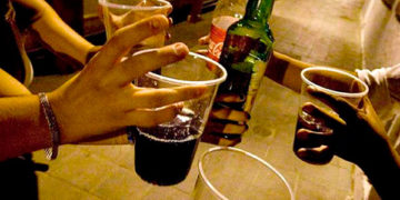 El alcohol NO se convierte en grasa. Sin embargo, se absorbe rápidamente en el tracto gastrointestinal /Cortesía