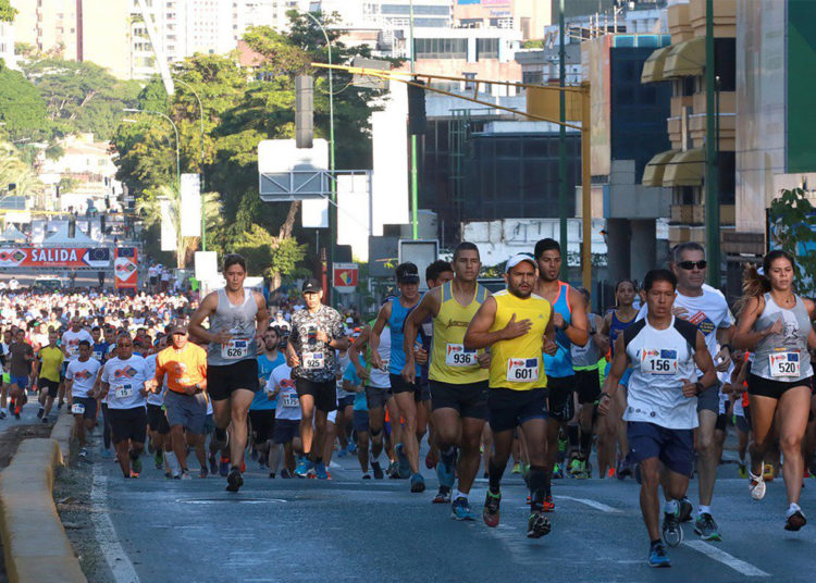 En la edición del pasado año, lo más alto del podio lo ocuparon Alexis Peña, primero en cruzar la meta con tiempo de 32 minutos 33 segundos, y Zuleima Amaya, con 38:25