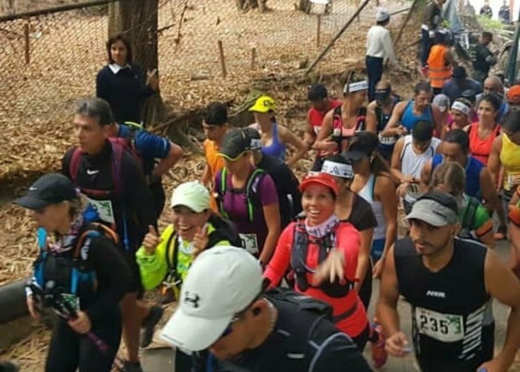 Gregori Ibarra y Cruz Salazar ganaron primera carrera Vertical 2020