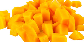 El mango contiene magnesio, que ayuda a que disminuyan problemas cardiacos e interviene en el proceso de contracción y relajación muscular.