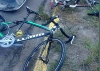 Atropellan a ciclistas