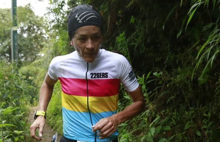Germaín Gamboa e Hilenia Andrade ganaron carrera Vertical al Humboldt