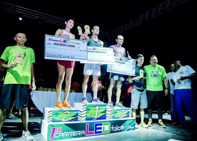 10K LED Falcón se mueve espera congregar 1.000 corredores