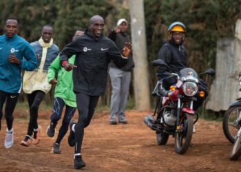 Kipchoge: «En un maratón busco mantener el ritmo correcto y escuchar a mi cuerpo»