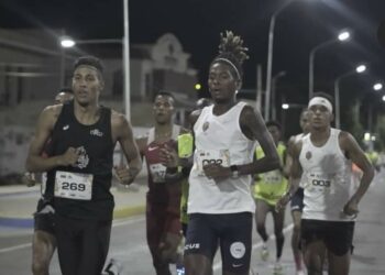 Marvin Blanco y Raquel Agudelo ganan los 10K de LED Falcón se Mueve