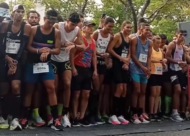 Whinton Palma y Roselvys Moreno ganan carrera por el Día de la Tierra