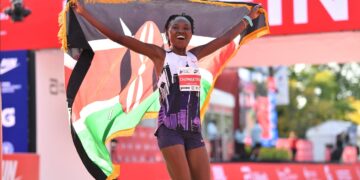 Ruth Chepngetich ganó con récord en Maratón de Chicago